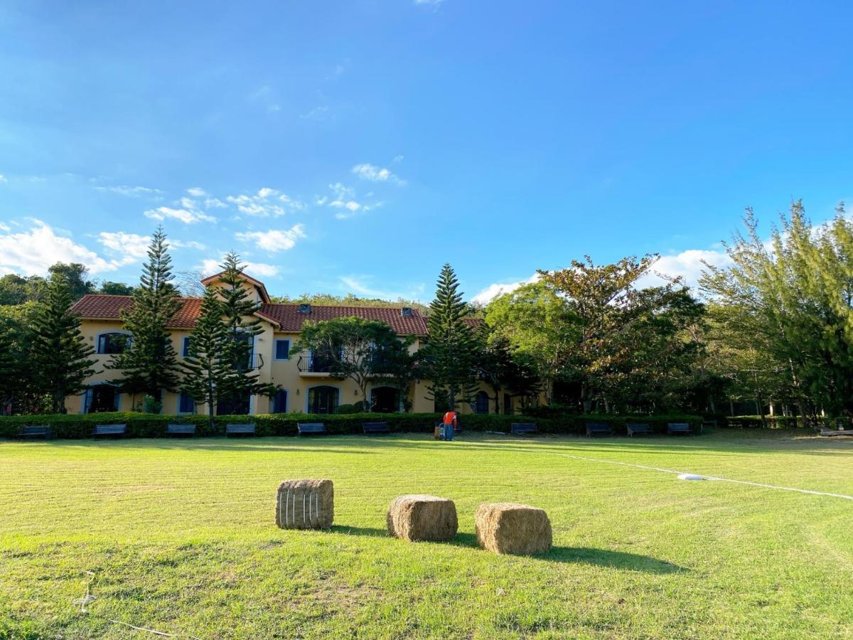 Kenting Tuscany Resort Exterior photo